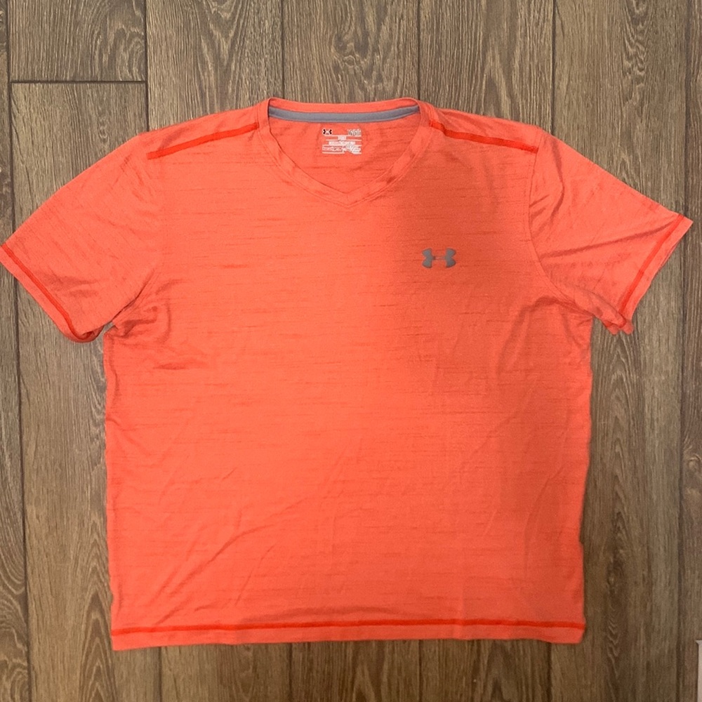 Under Armour Large Orange T Shirt